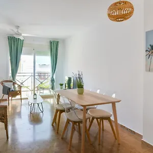 https://brisa-torremolinos-211.es-andalucia.com